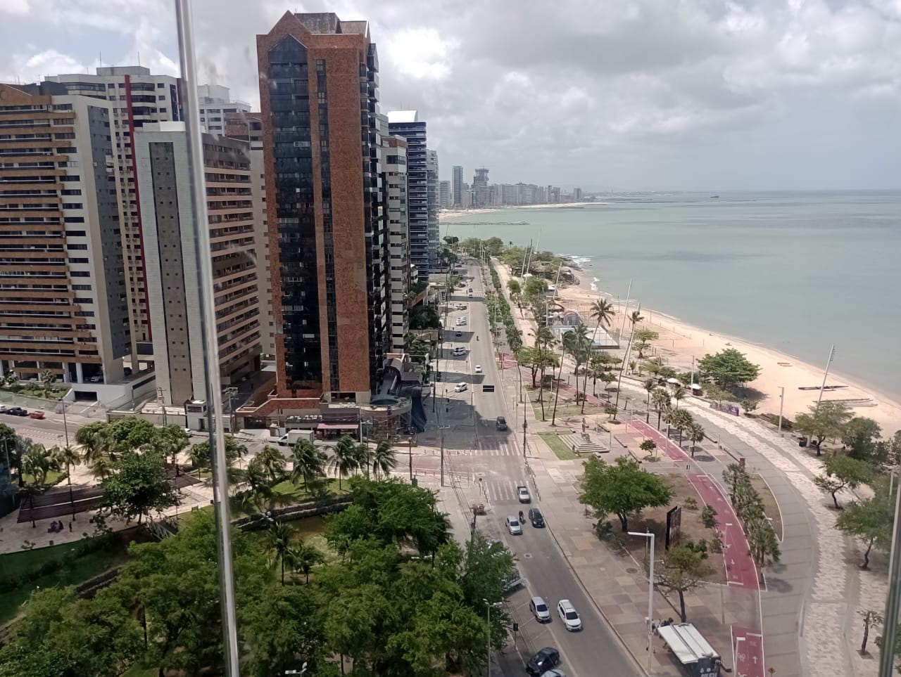 Flat Frente Mar Total - 2 Suítes - Golden-1351