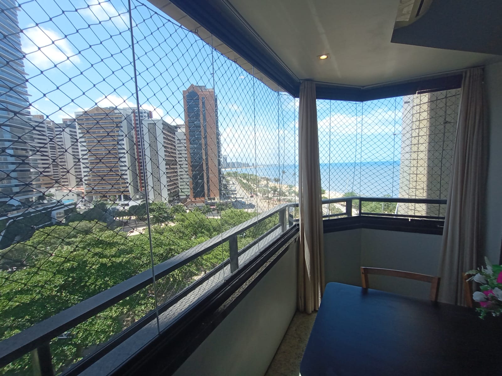 Apto com Vista Mar mobiliado - Golden Fortaleza758