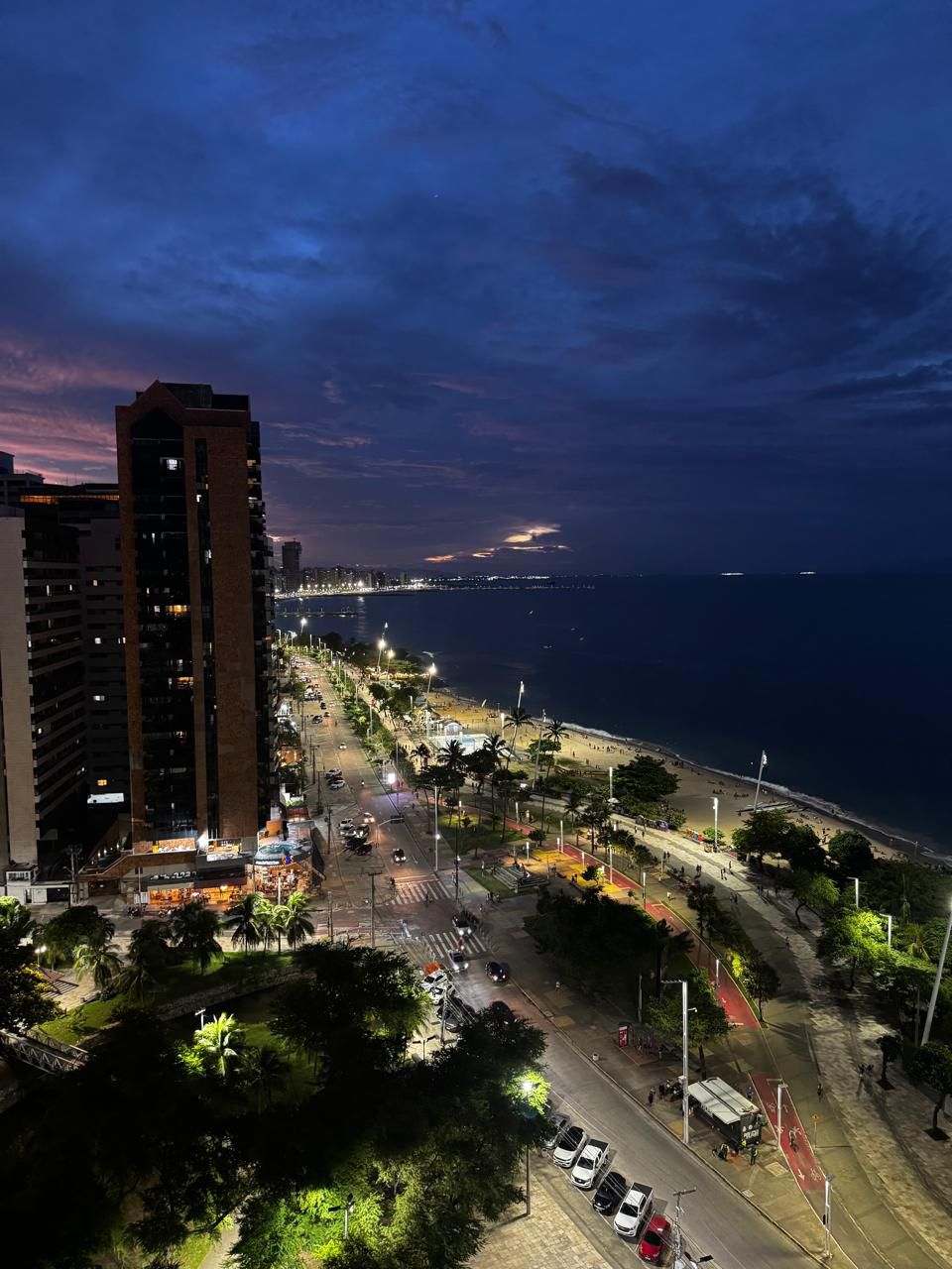 Flat Mobiliado na Orla de fortaleza Vista Mar-1458